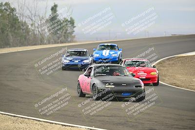 media/Jan-26-2025-CalClub SCCA (Sun) [[cfcea7df88]]/Group 4/Race/